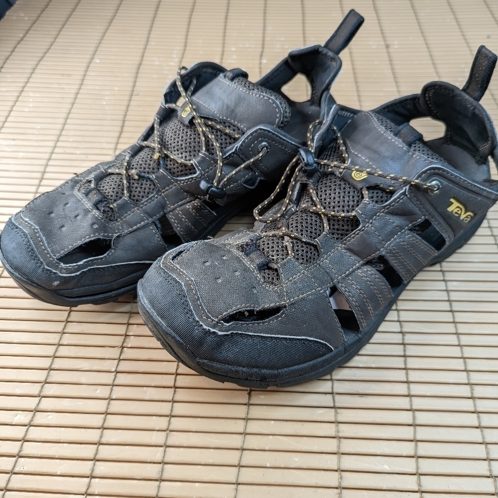 TEVA Men's Size 12 Brown Orange ShocPad Bungee Closure Water Fisherman Hiking Sa